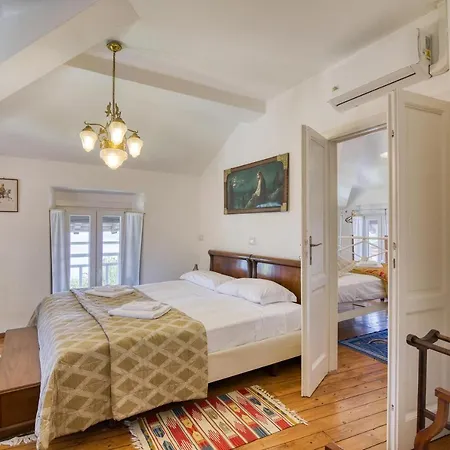 Piccolo Antico Stunning View - Happy Apartment Stresa