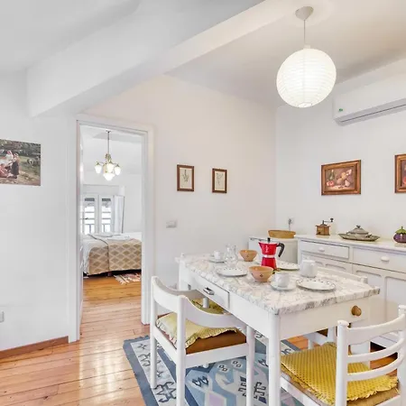 Piccolo Antico: 2br With View - Happy * Stresa