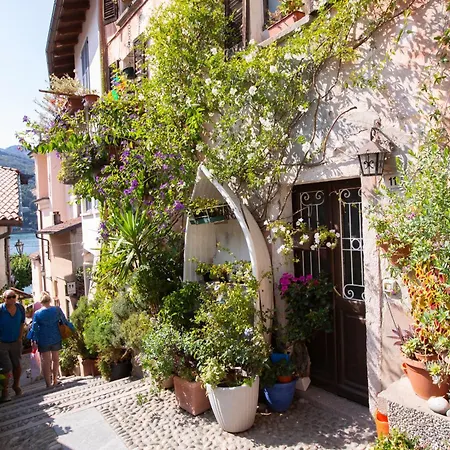 Apartment Piccolo Antico: 2br With View - Happy