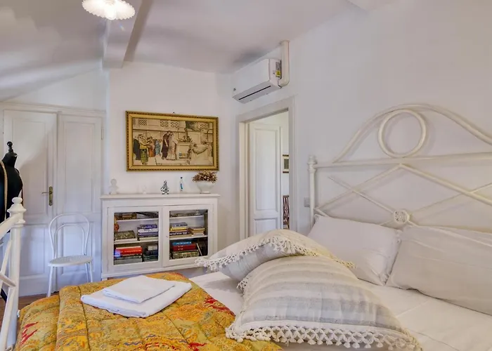 Piccolo Antico Stunning View - Happy 아파트 *